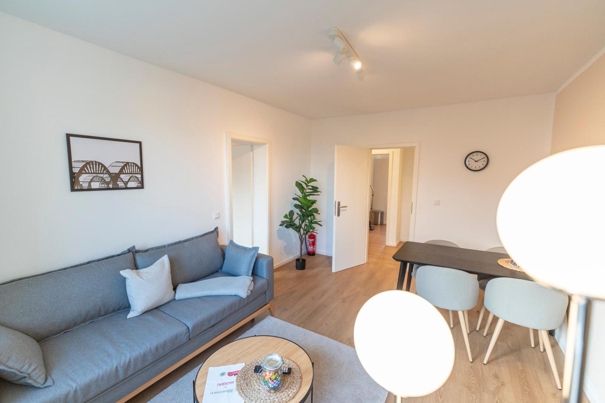 Rr - Stylish Apartment 50Qm - Wifi - Washer - Tv Magdeburg Luaran gambar