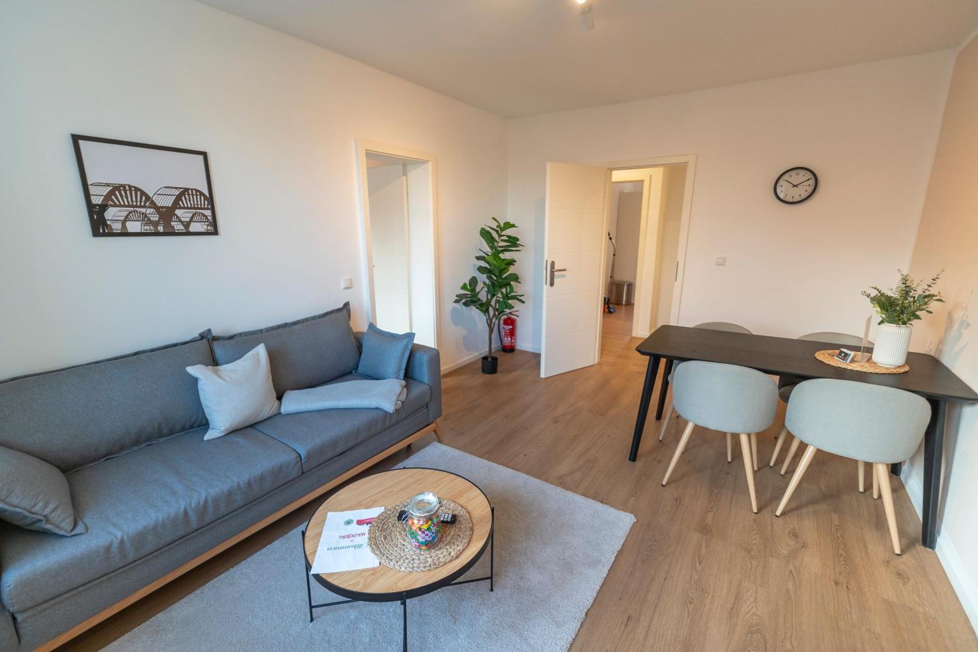Rr - Stylish Apartment 50Qm - Wifi - Washer - Tv Magdeburg Luaran gambar
