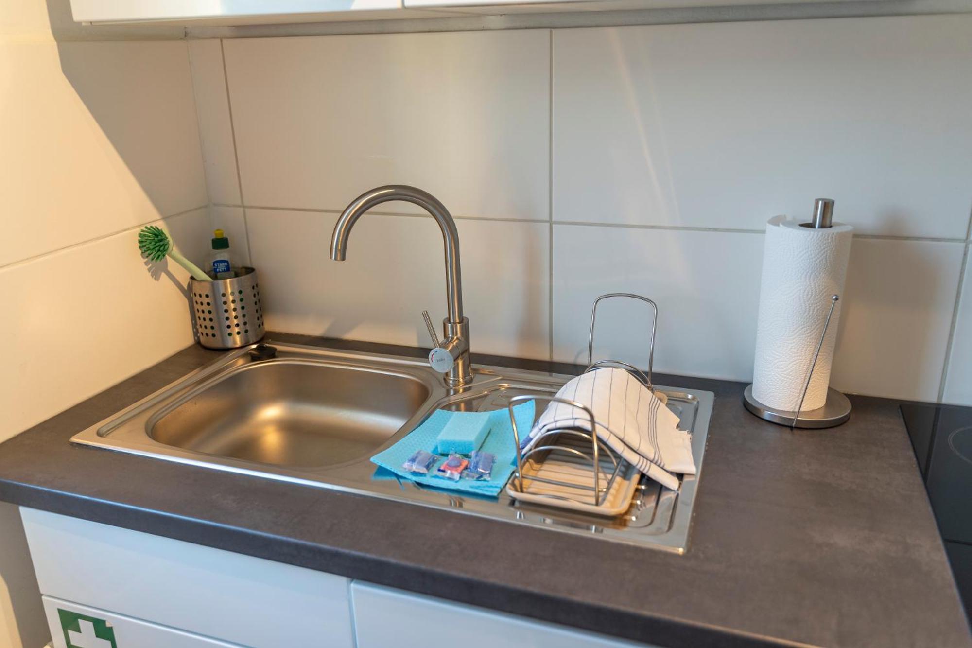 Rr - Stylish Apartment 50Qm - Wifi - Washer - Tv Magdeburg Luaran gambar