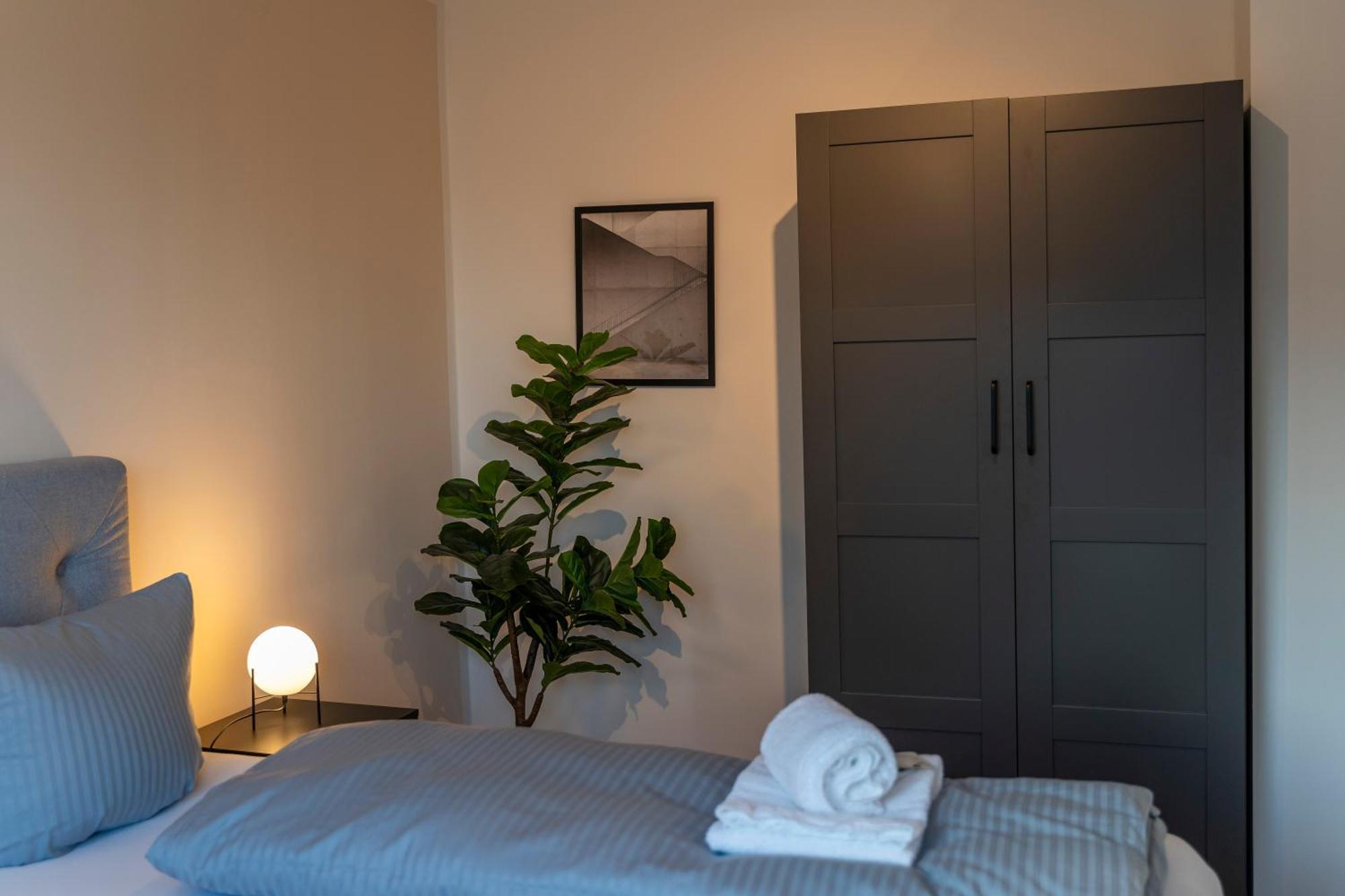 Rr - Stylish Apartment 50Qm - Wifi - Washer - Tv Magdeburg Luaran gambar
